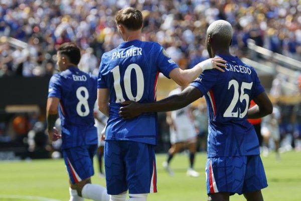 Chelsea chính thức sắp xếp các