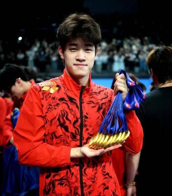 Truyền thông nước ngoài: Pan Z
